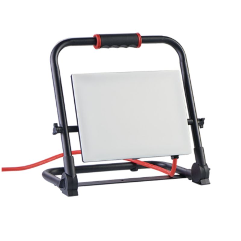 Projecteur led filaire 50w IP44 4200 lumens equivalence 250w 6500k blanc froid